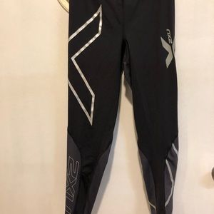 2XU ELITE Reflective Compression Leggings Medium